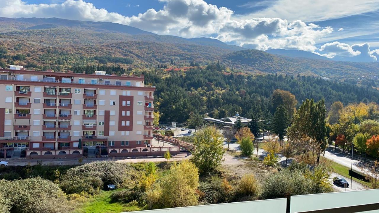 Manhattan Ohrid Buitenkant foto